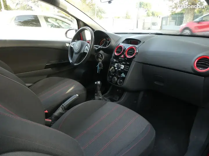 Opel Corsa 2014 photo 2