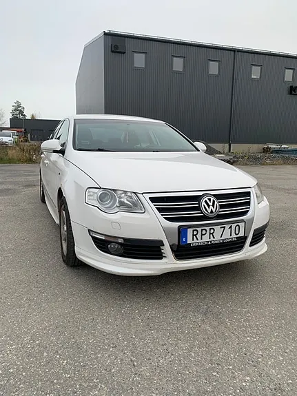 Volkswagen Passat 2010 photo 2