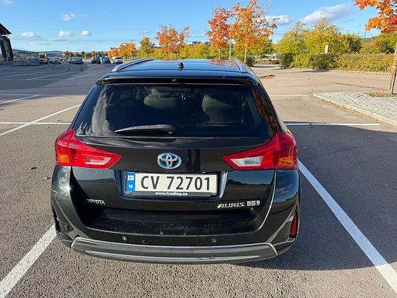 Toyota Auris 2014 photo 5