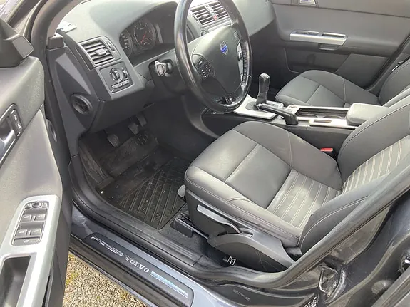 Volvo V50 2011 photo 3