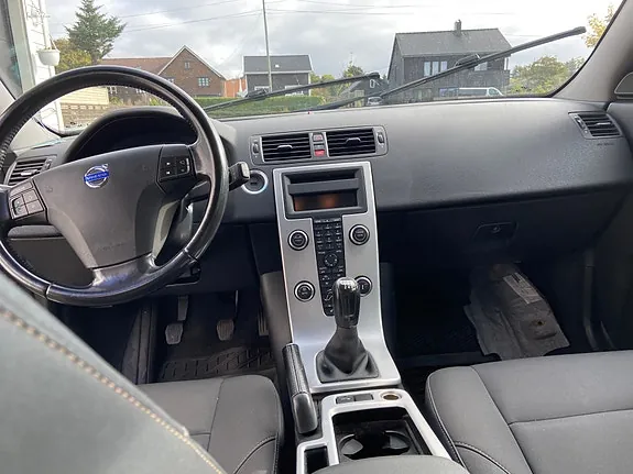 Volvo V50 2011 photo 5