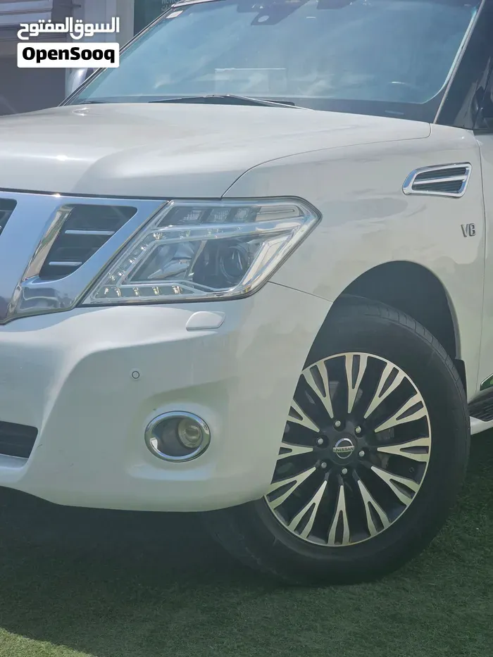 Nissan Patrol 2015 photo 2
