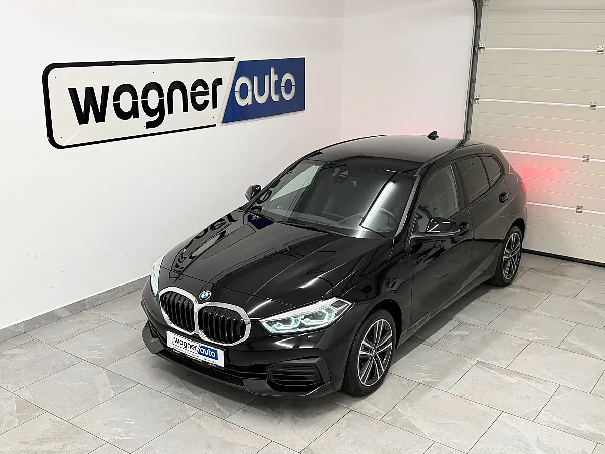 BMW 1 Series 2023 photo 3