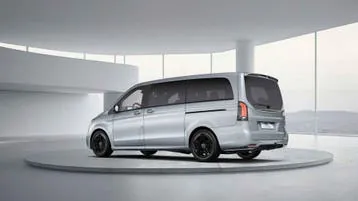 Mercedes-Benz V-Class 2026 photo 3