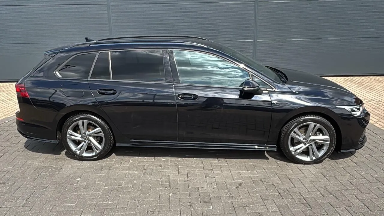 Volkswagen Golf 2024 photo 4