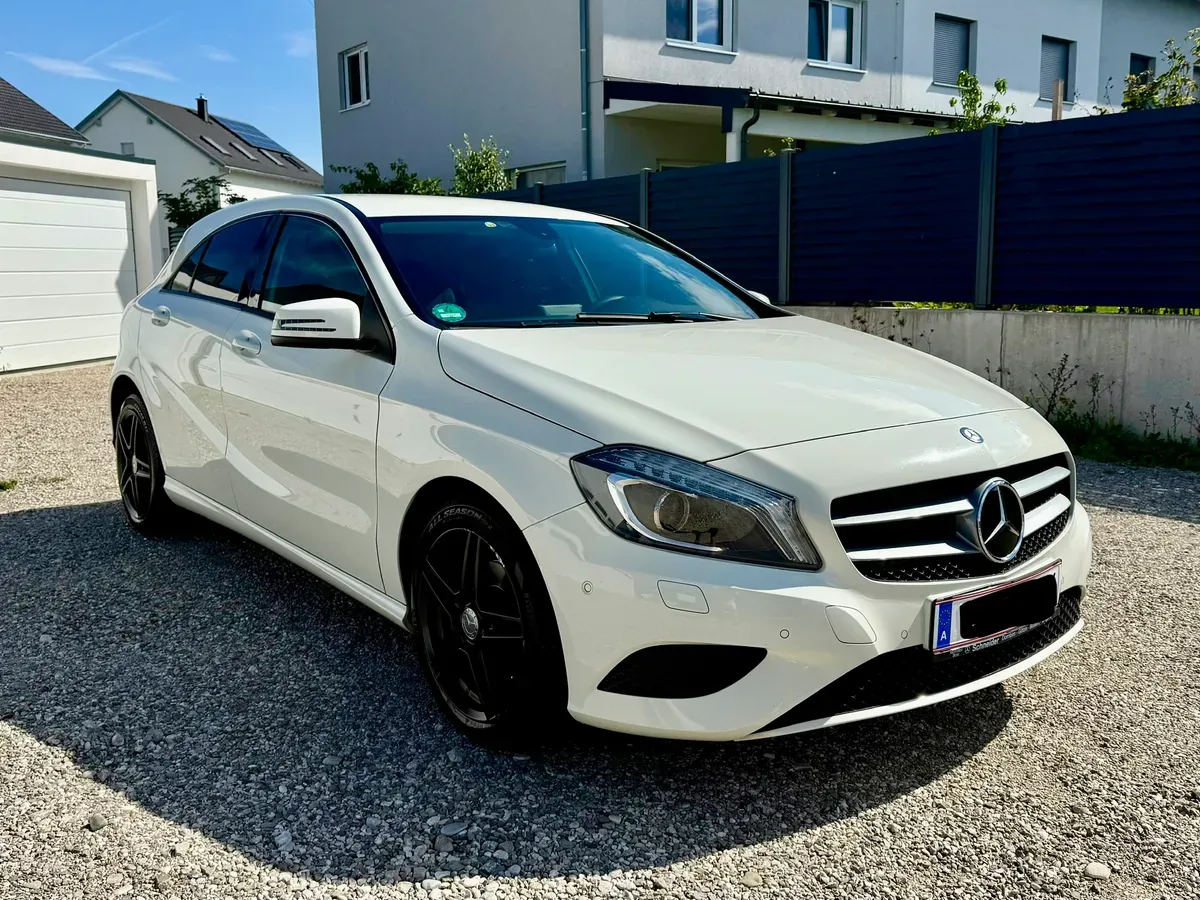 Mercedes-Benz A-Class 2013 photo 2