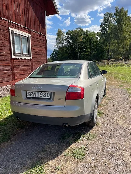 Audi A4 2002 photo 5