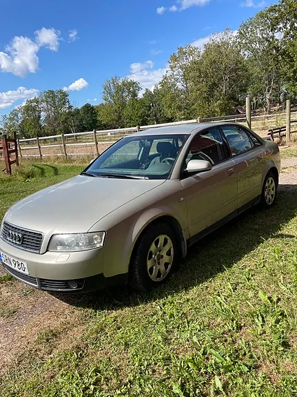 Audi A4 2002 photo 3