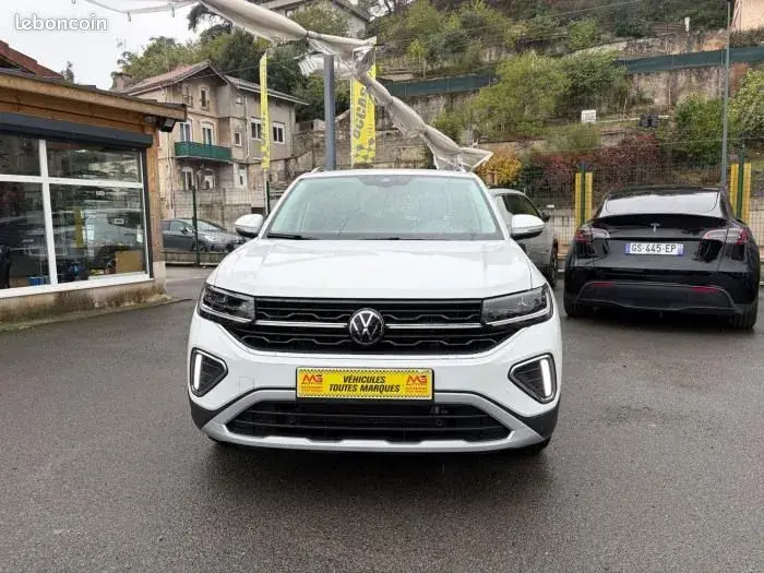 Volkswagen T-Cross 2024 photo 2