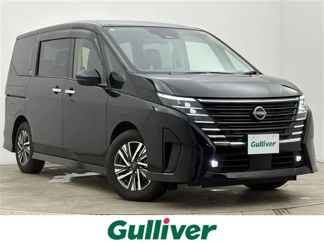 Nissan Serenade