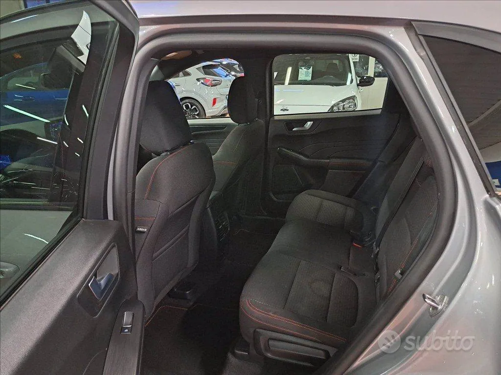 Ford Kuga 2023 photo 3