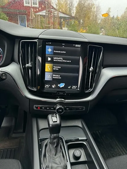 Volvo Xc60 2019 photo 3