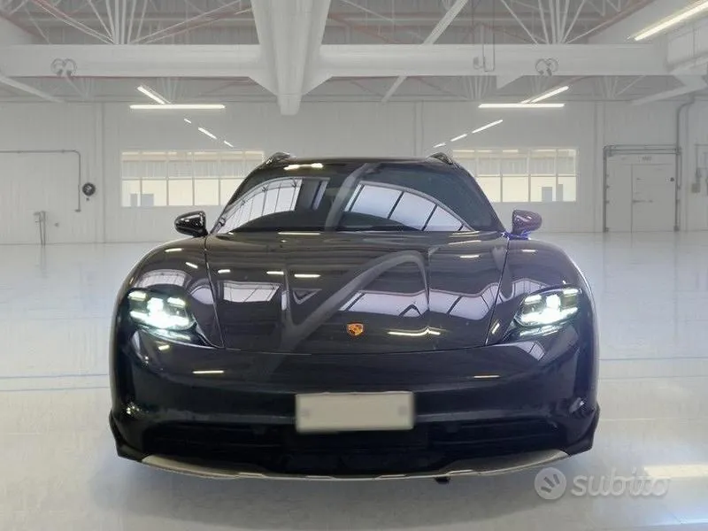 Porsche Taycan 2023 photo 2