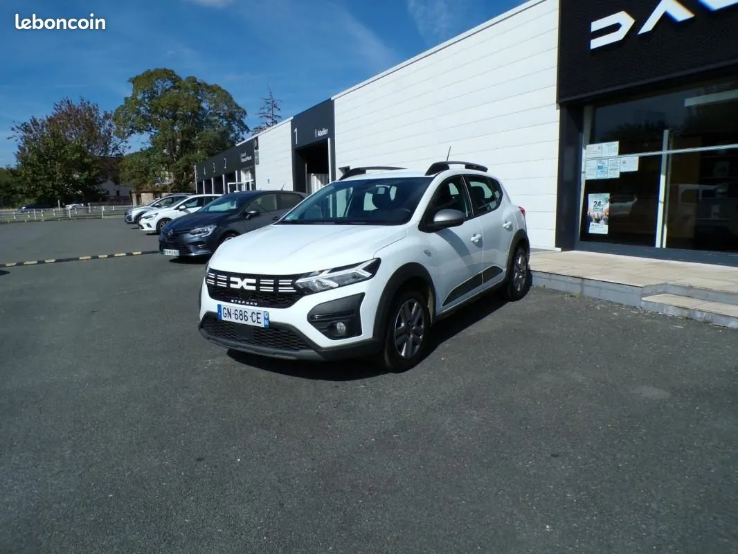 Dacia Sandero 2023 photo 2