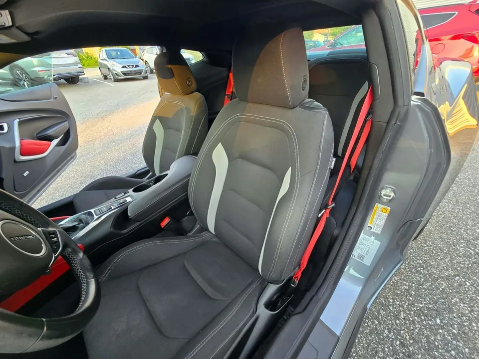 Chevrolet Camaro 2022 photo 3