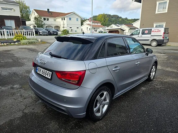 Audi A1 2014 photo 4