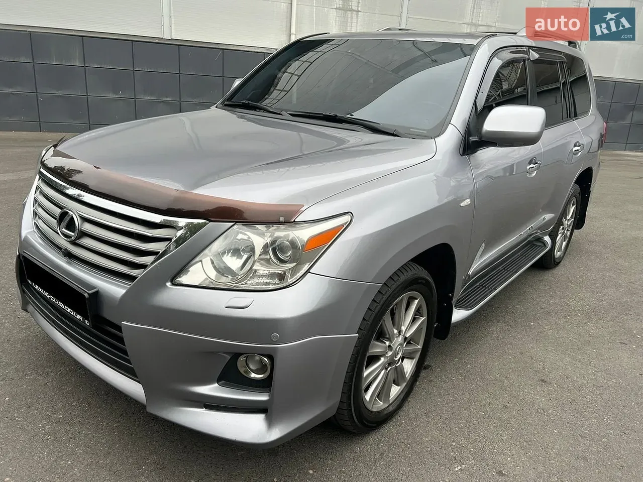 Lexus Lx 2011 photo 3