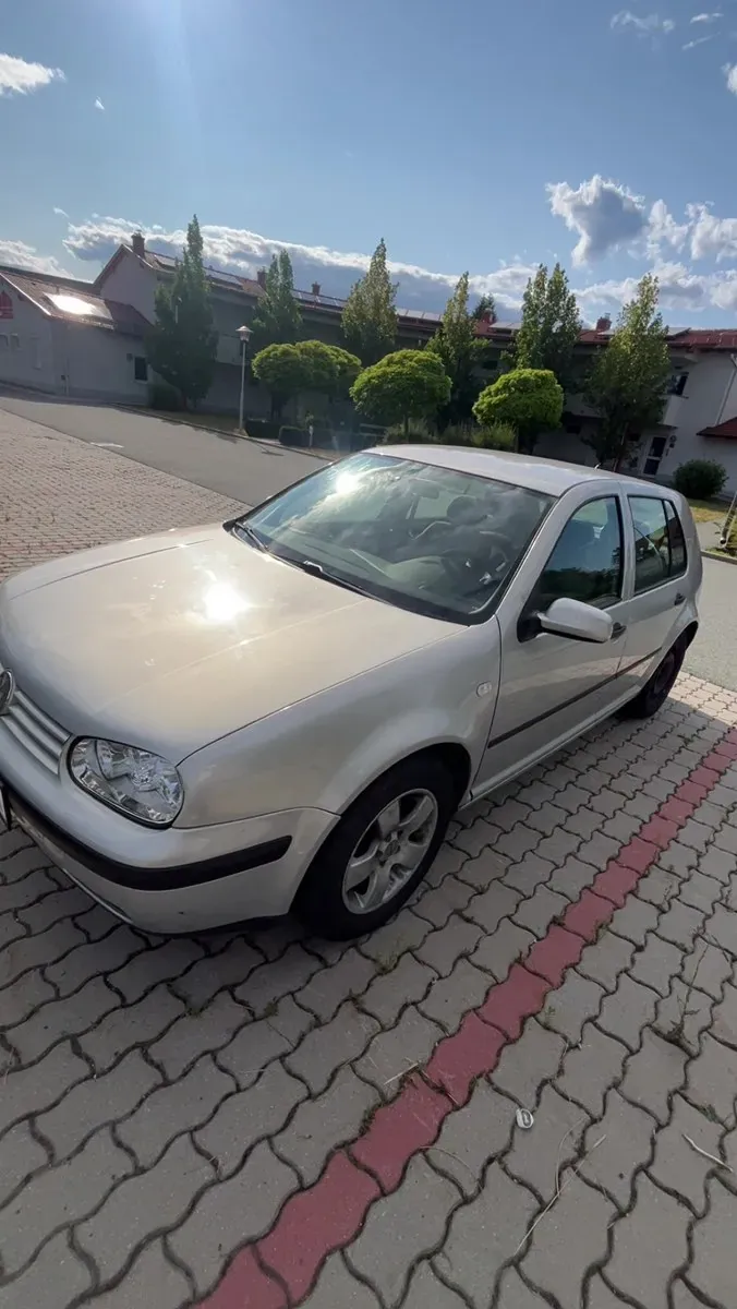 Volkswagen Golf 1999 photo 2