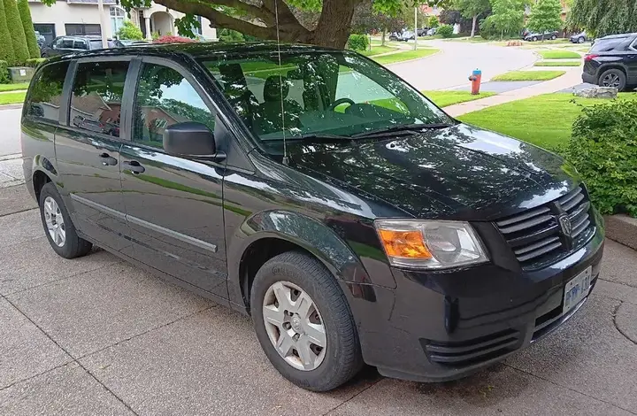 Dodge Grand Caravan 2009 photo 3