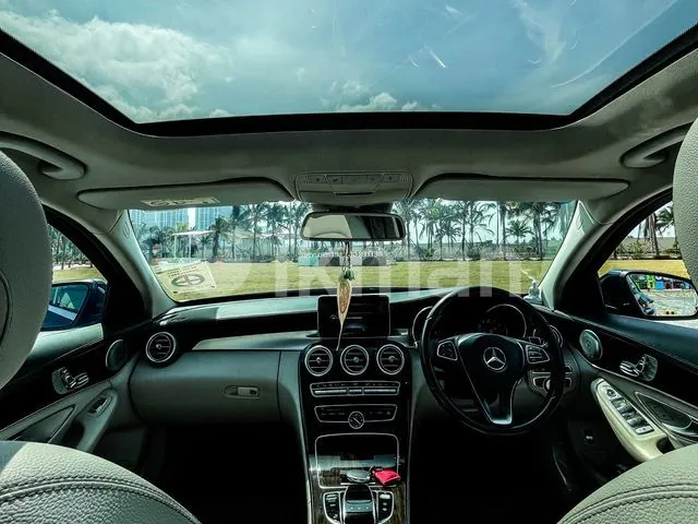 Mercedes-Benz C350 2017 photo 5