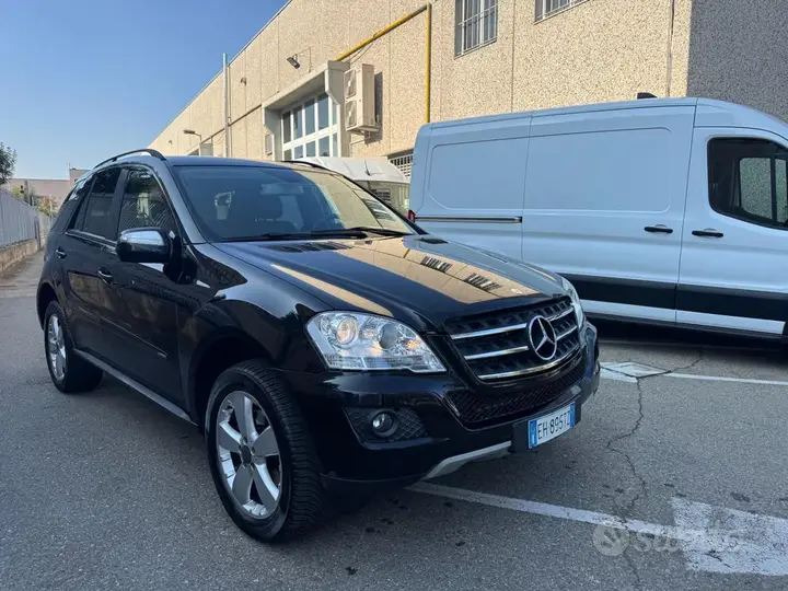 Mercedes-Benz Ml 320 2011 photo 2