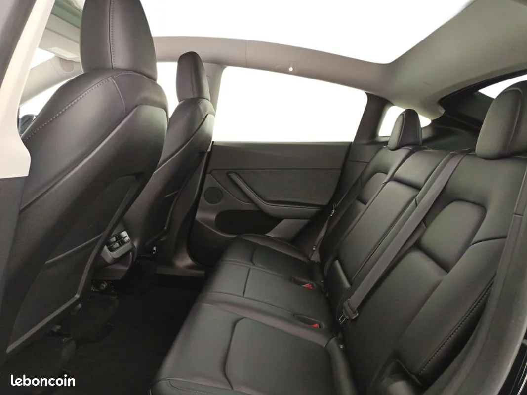 Tesla Model Y 2023 photo 5