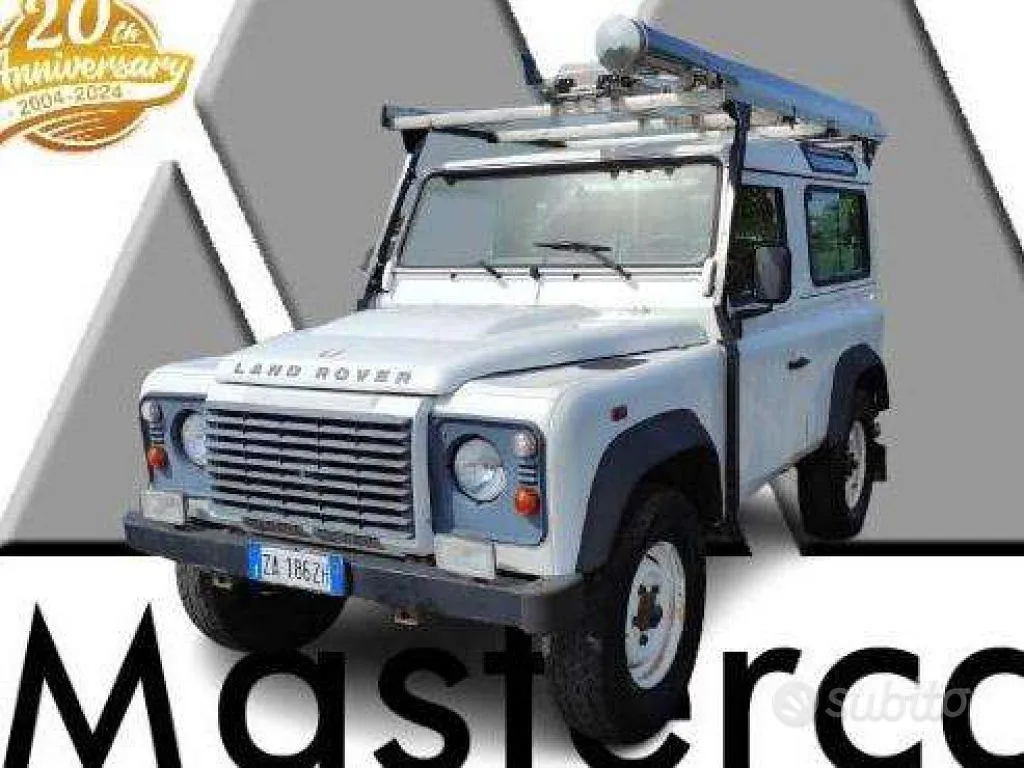 Land Rover Defender 90