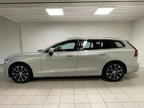 Volvo V60 2019 photo 2