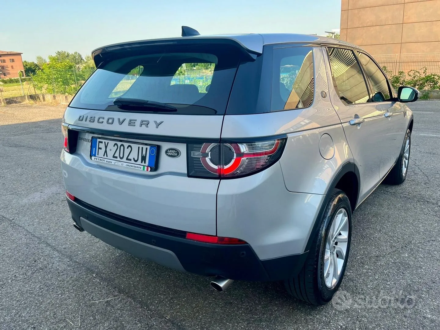 Land Rover Discovery Sport 2019 photo 5