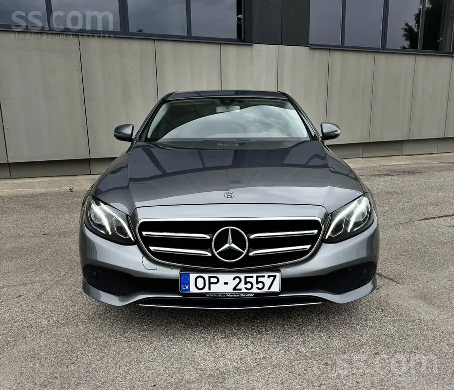 Mercedes-Benz E200D 2019 photo 2