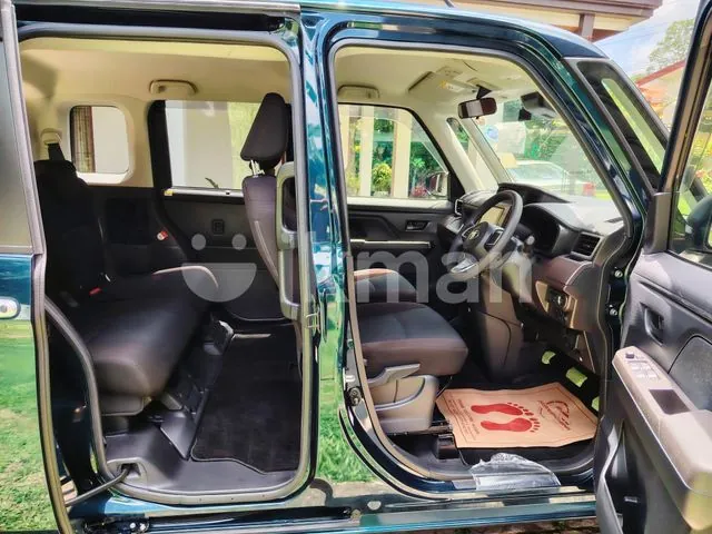 Toyota Roomy 2023 photo 5