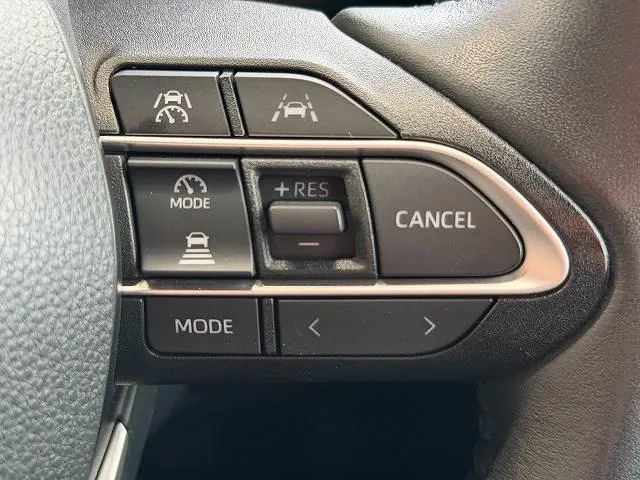 Toyota Corolla Hybrid Sz 2022 photo 5