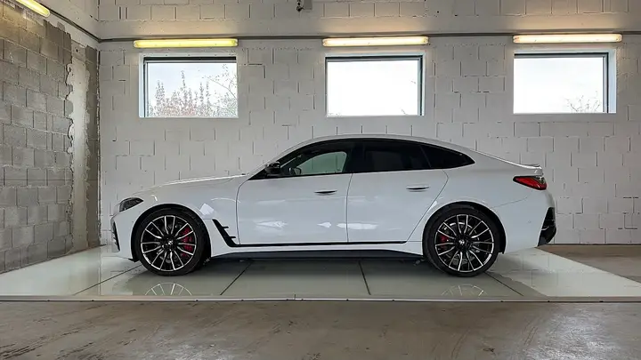 BMW I4
