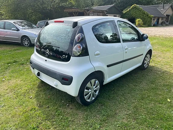 Citroen C1 2011 photo 3