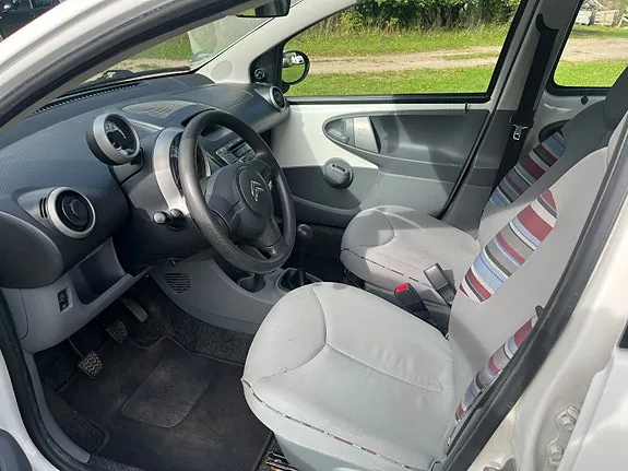 Citroen C1 2011 photo 5