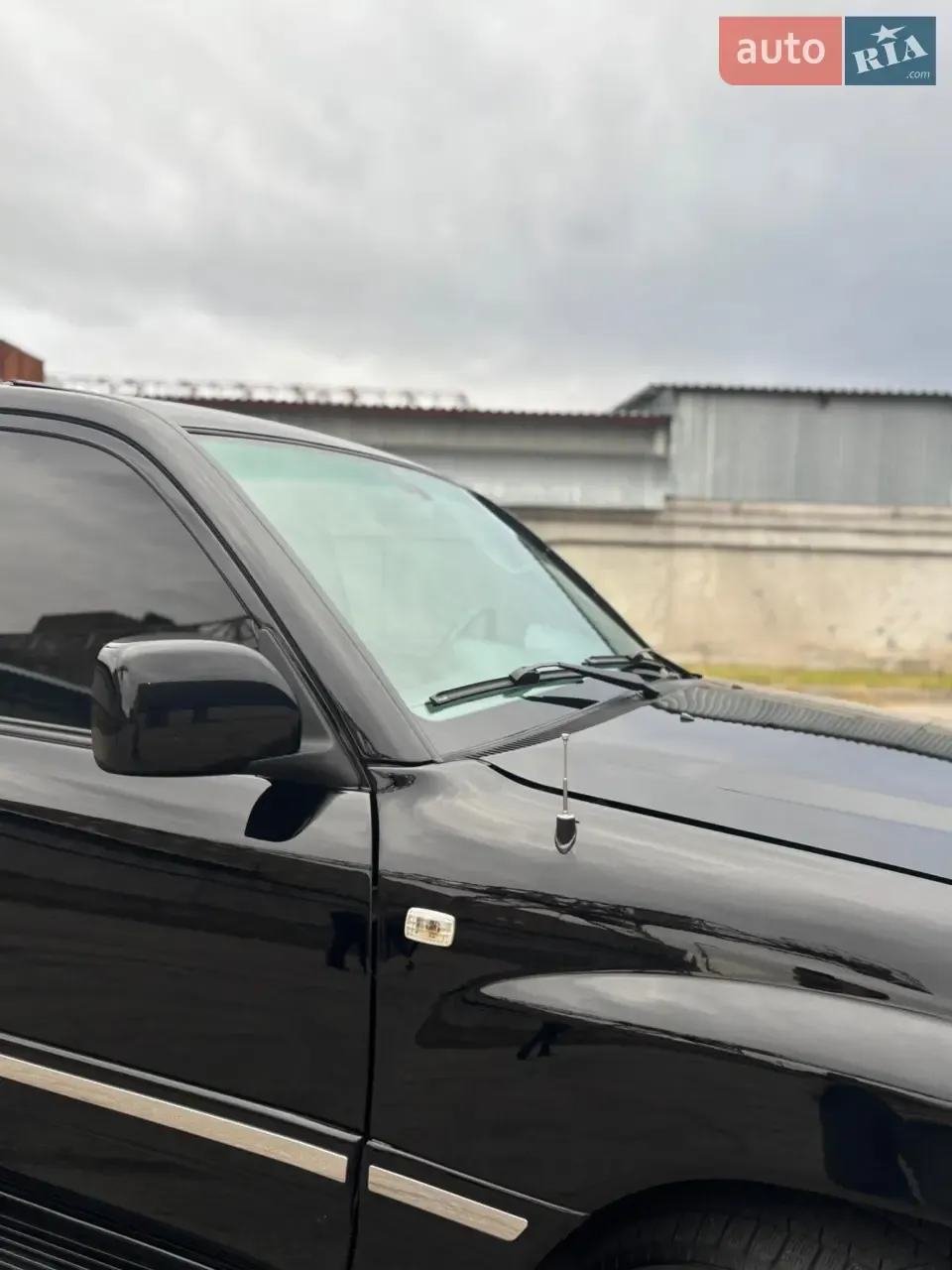 Toyota Land Cruiser 2003 photo 2