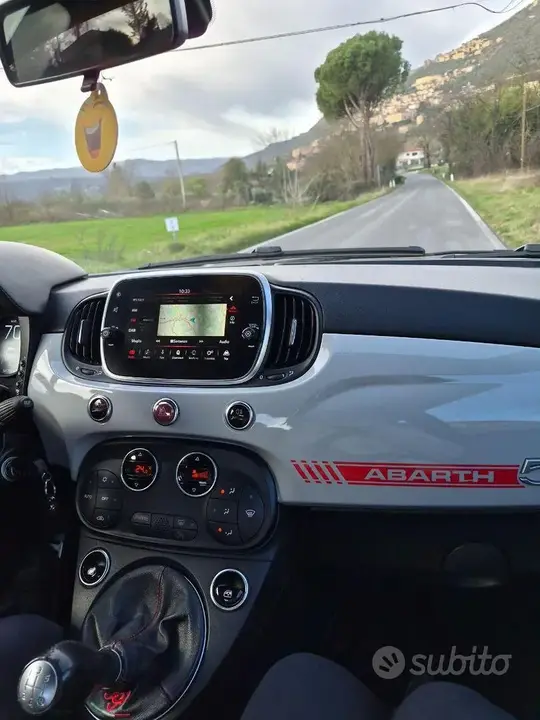Abarth 595 2019 photo 3