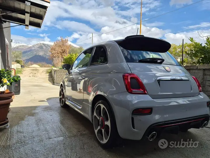 Abarth 595 2019 photo 2