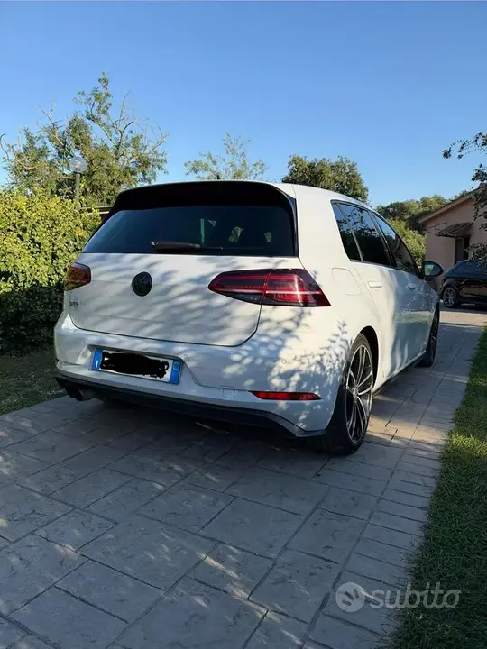 Volkswagen Golf 2018 photo 3