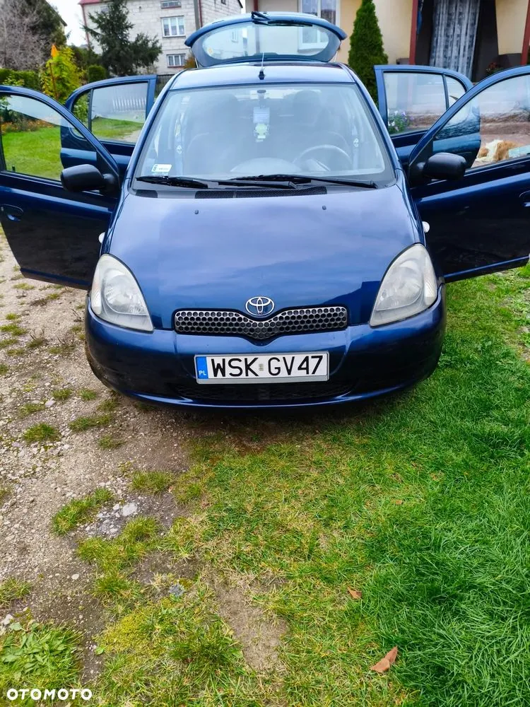 Toyota Yaris 2002 photo 4