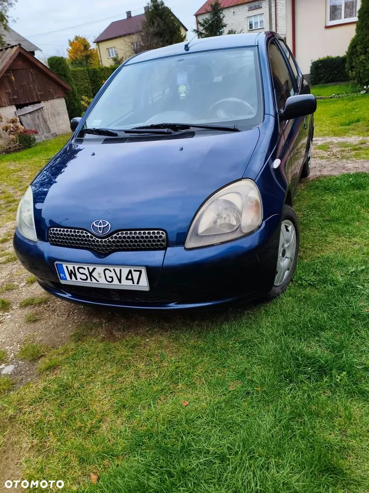 Toyota Yaris 2002 photo 3