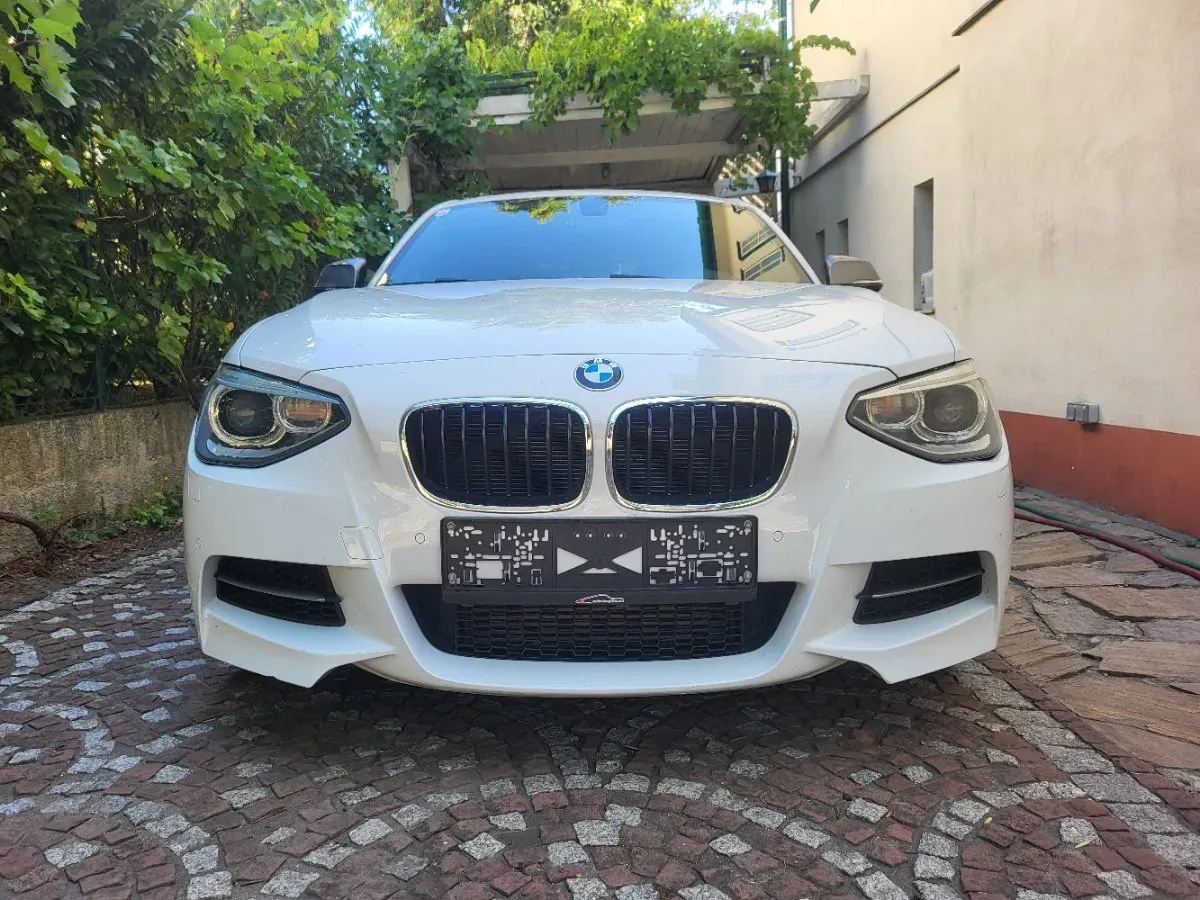BMW 1 Series 2013 photo 2