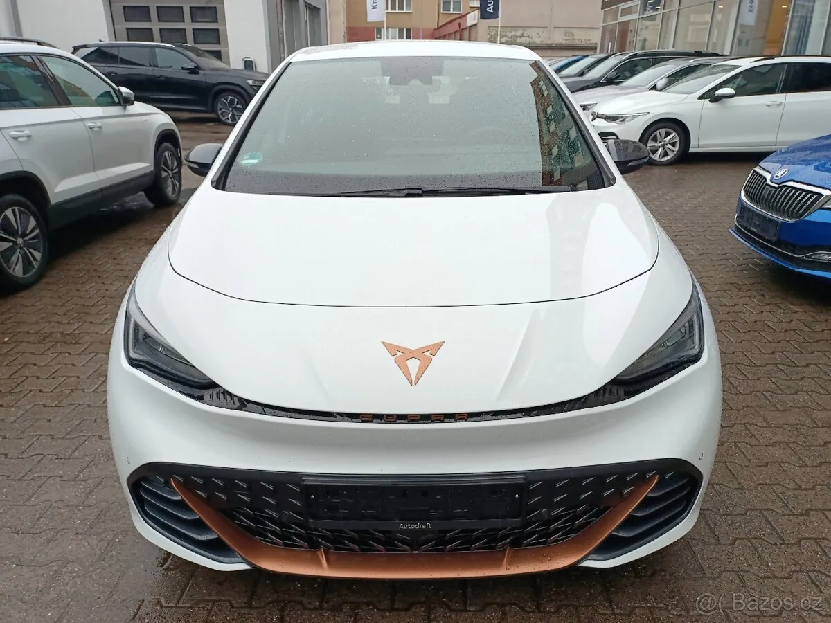 Cupra Born 2023 photo 2