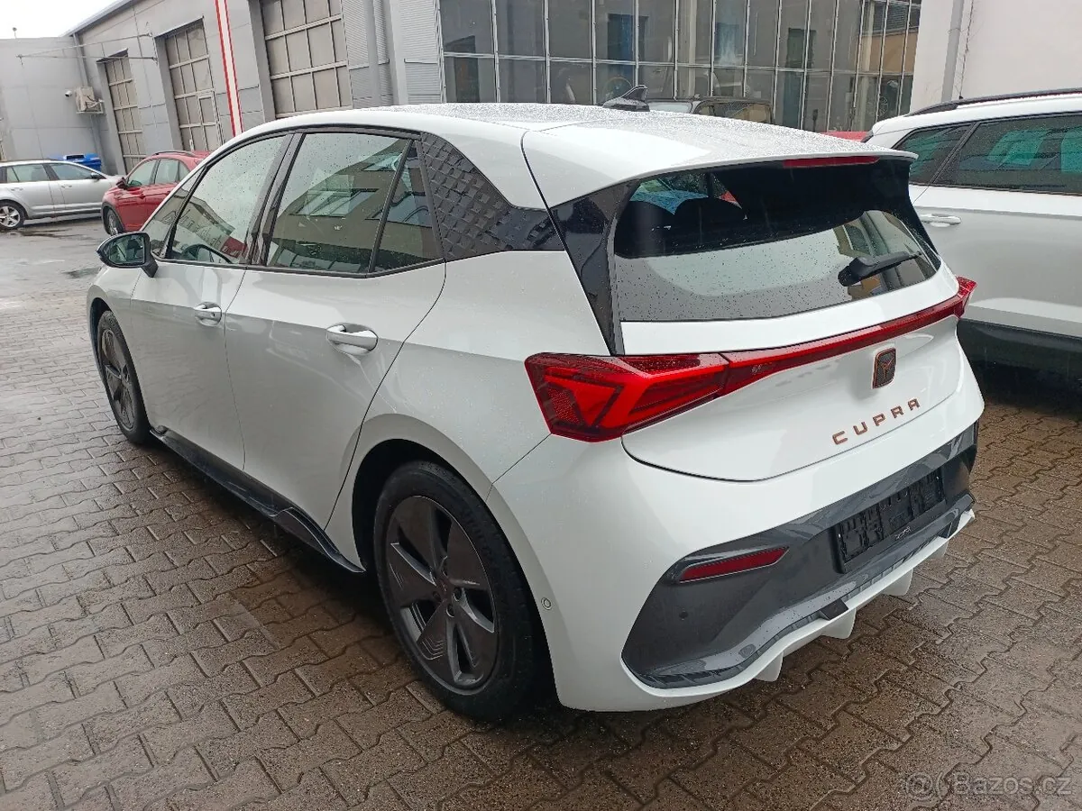 Cupra Born 2023 photo 5