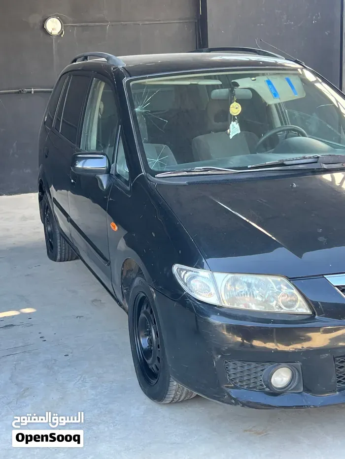 Mazda Premacy 2002 photo 2