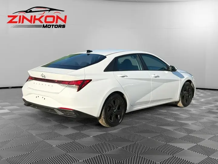 Hyundai Elantra 2022 photo 5