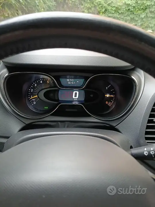 Renault Captur 2015 photo 2