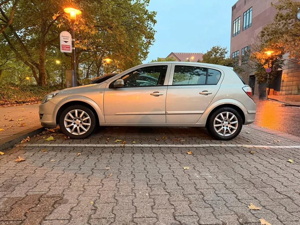 Opel Astra H