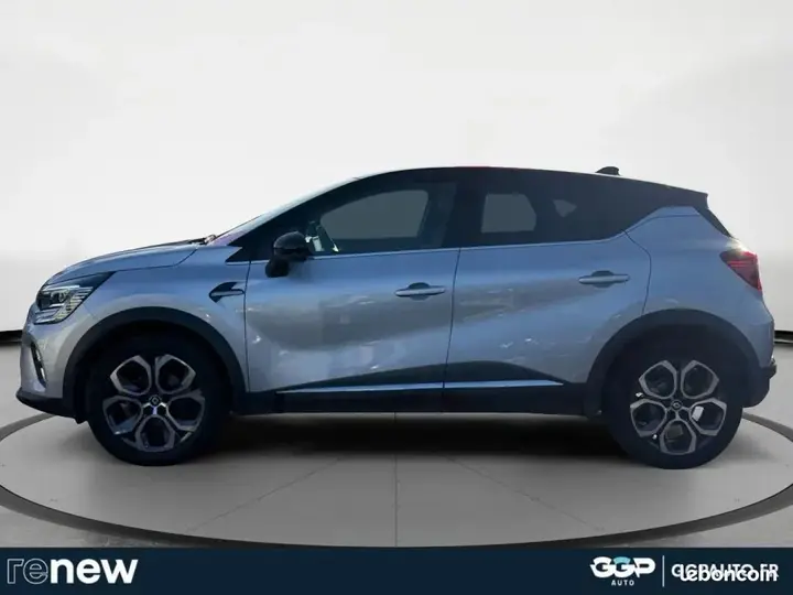 Renault Captur 2023 photo 2
