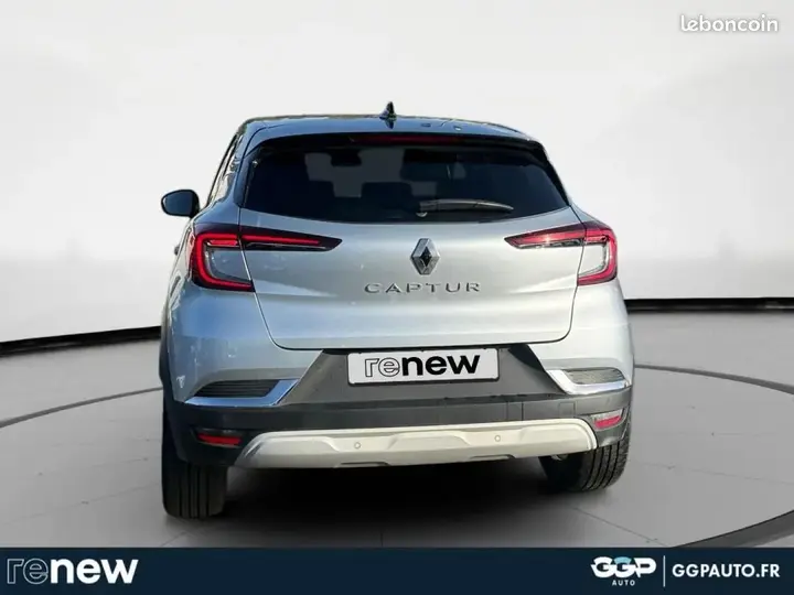Renault Captur 2023 photo 4